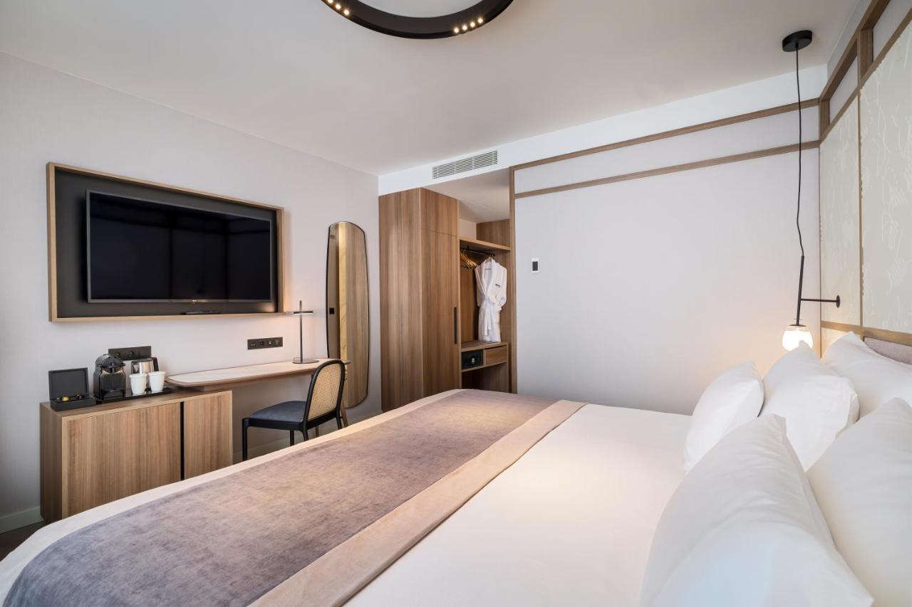 Barcelo Funchal Oldtown Hotel Ngoại thất bức ảnh A room at the hotel
