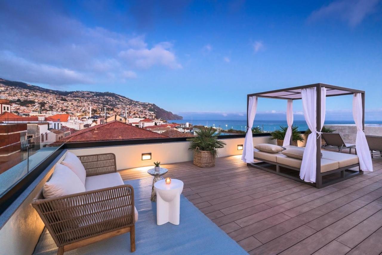 Barcelo Funchal Oldtown Hotel Ngoại thất bức ảnh The hotel's rooftop