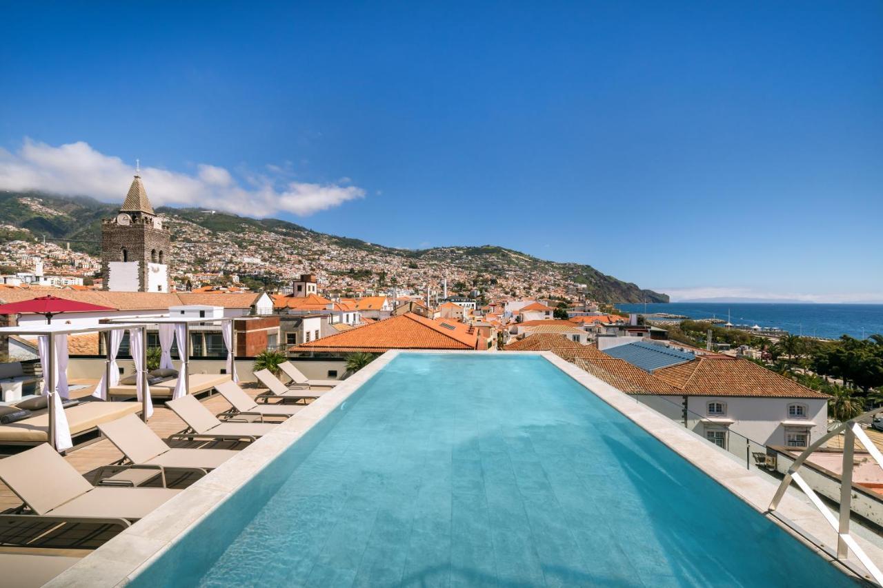Barcelo Funchal Oldtown Hotel Ngoại thất bức ảnh The rooftop pool at the hotel